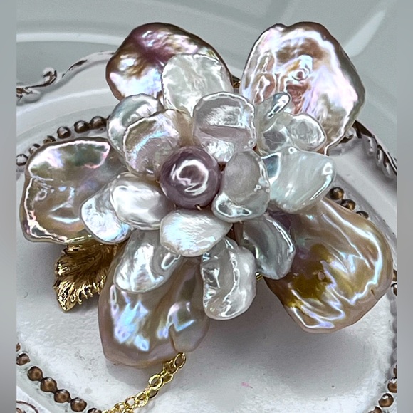 Hand Crafted Jewelry - 🌸60mm Handmade Premium Huge Multi Layers Freshwater Keshi Pearl Flower 🌺 Brooch